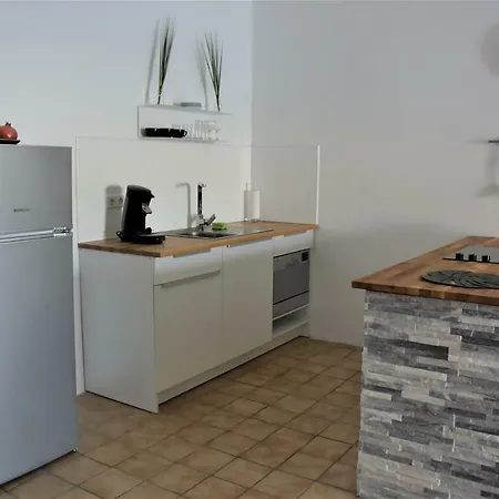 Apartman Alma *