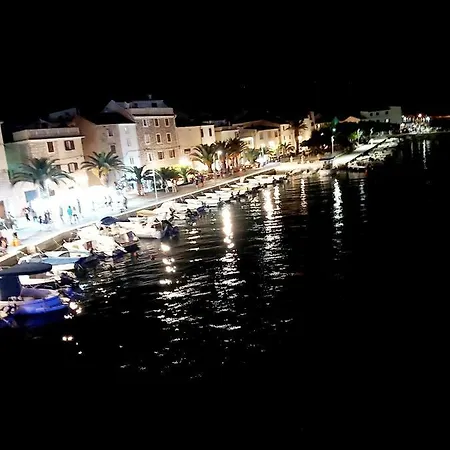 Alma * Pag Town