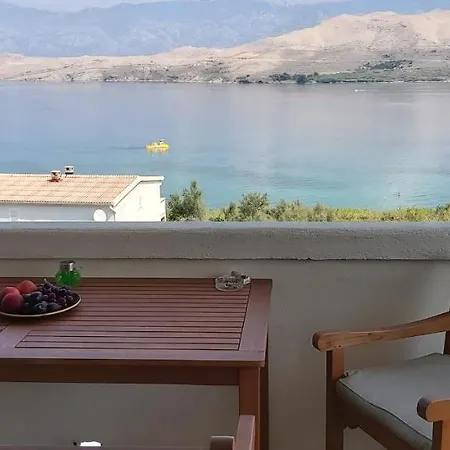 Alma Apartmán Pag Town